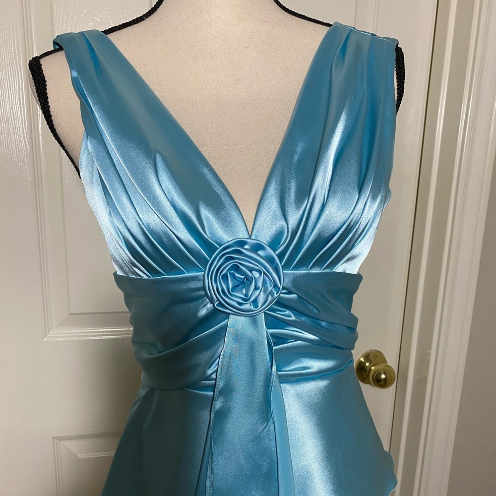 Jessica Howard Evening Wear Blue Satin Top Size 6